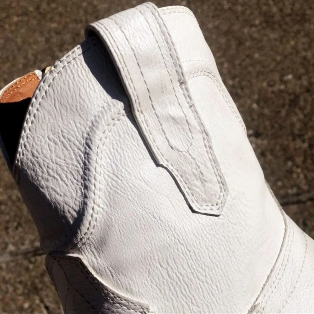 White Faux Leather Ankle Booties Distressed Block Heel Womens Size 11 Boots - Picture 7 of 12